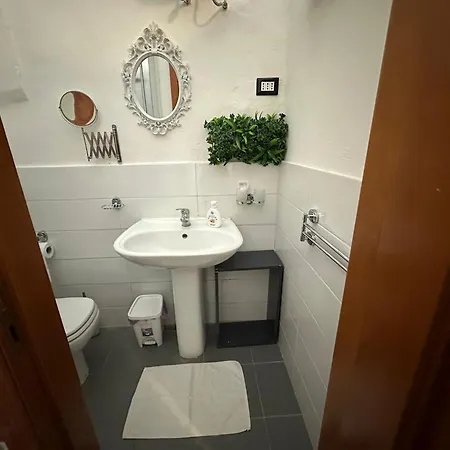 Portico House 17 شقة