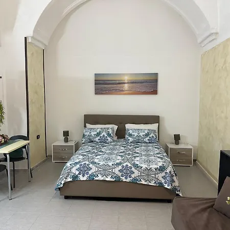 Portico House 17 نابولي